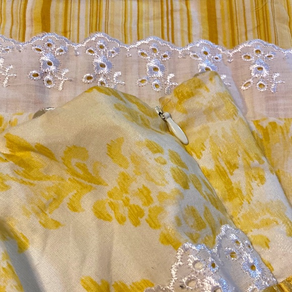 Sweet, feminine Charlotte Russe dress! - Picture 4 of 4